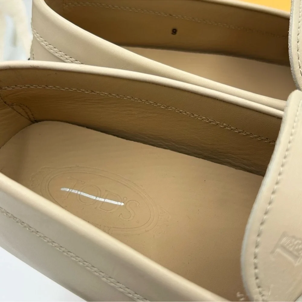 Men’s Tod’s leather driver loafers size 9, made in Italy
